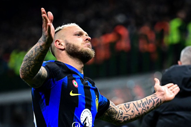 Inter Milan mất hậu vệ Dimarco vì chấn thương cơ