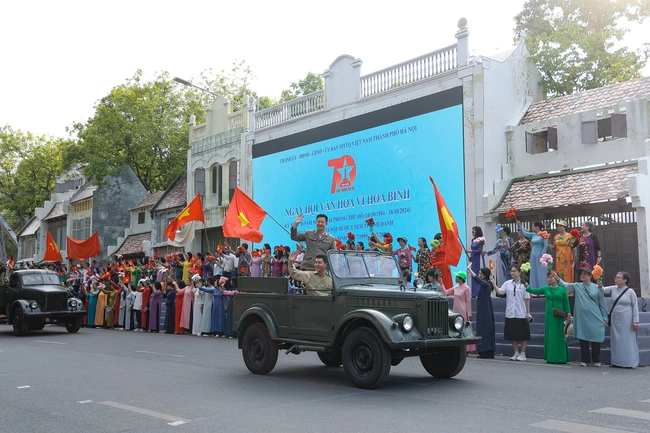 Hàng ngàn người tham gia tổng duyệt "Ngày hội Văn hóa vì Hòa bình" - Ảnh 2.