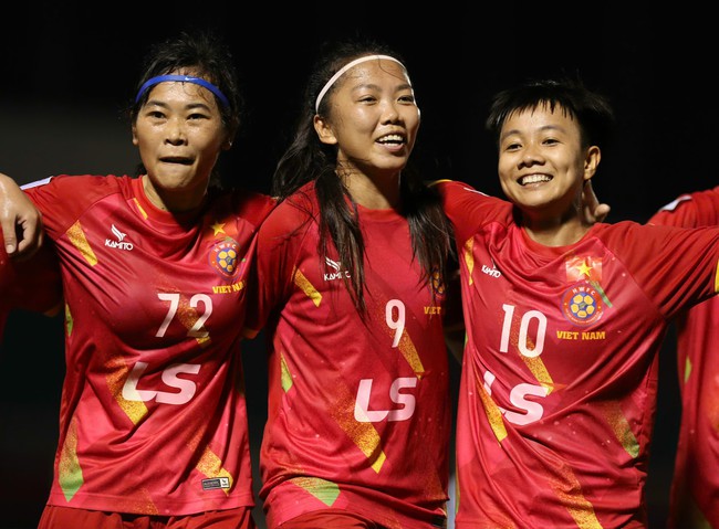 AFC Women's Champions League 2024/25, CLB TP.HCM 3-1 Taichung Blue Whale: Đẳng cấp Huỳnh Như - Ảnh 1.