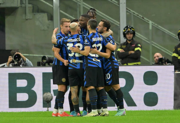 Inter Milan đánh bại Torino 3-2 ở vòng 7 Serie A