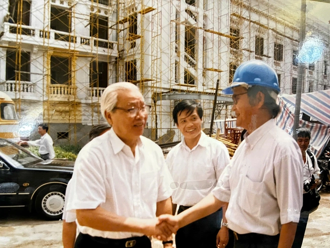 Lễ trao giải "Bùi Xuân Phái - Vì tình yêu Hà Nội" lần  17 - 2024 - KTS Hoàng Đạo Kính với Hà Nội (kỳ 1): Sứ mệnh một "hiệp sĩ của những di tích kiến trúc" - Ảnh 1.