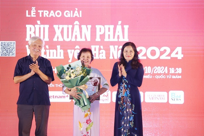 Trao Giải Bùi Xuân Phái - Vì tình yêu Hà Nội 2024: Góp thêm những mạch nguồn tình yêu Hà Nội - Ảnh 2.